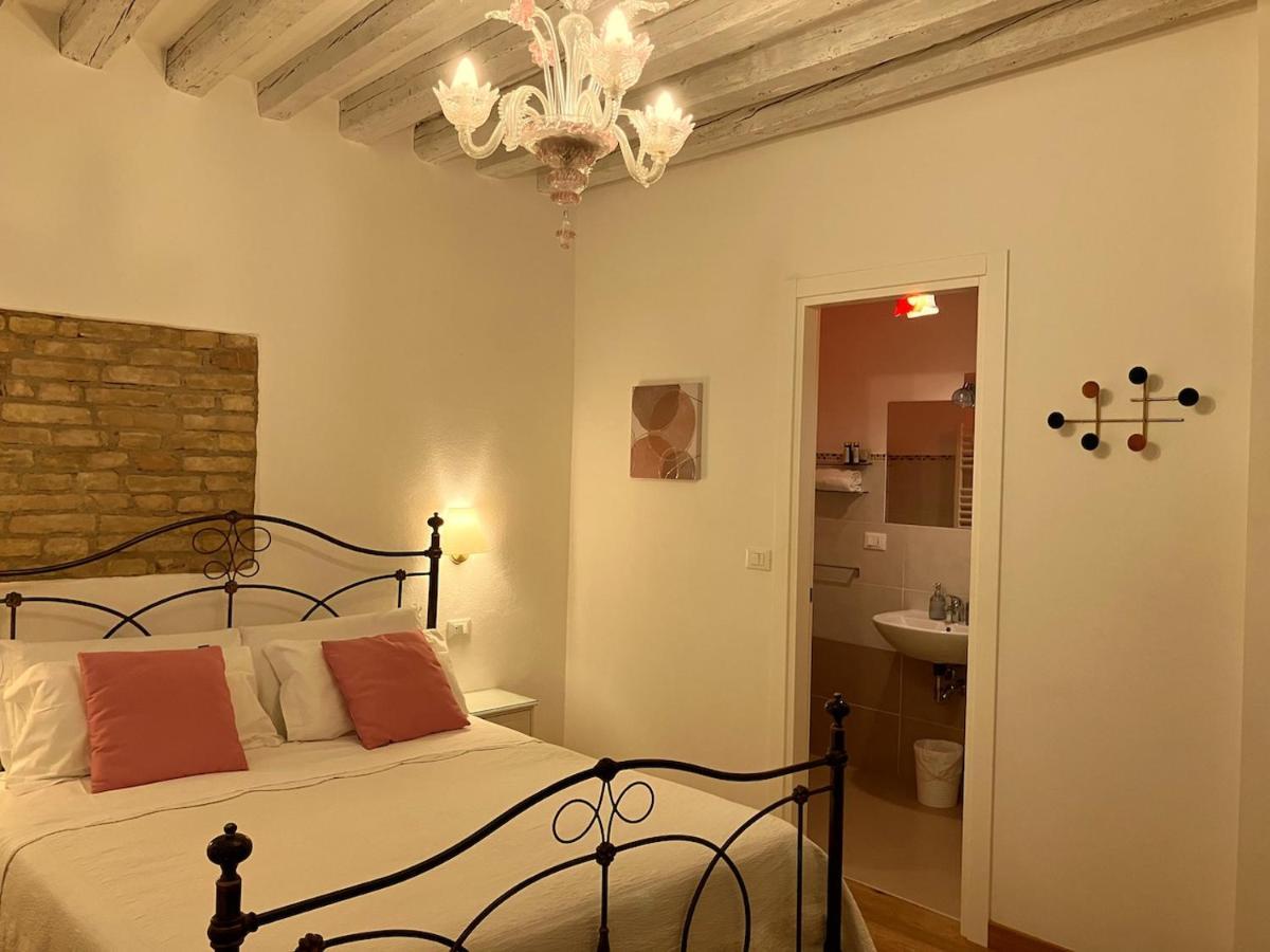 B&B Residenza Corte Antica Veneza Exterior foto
