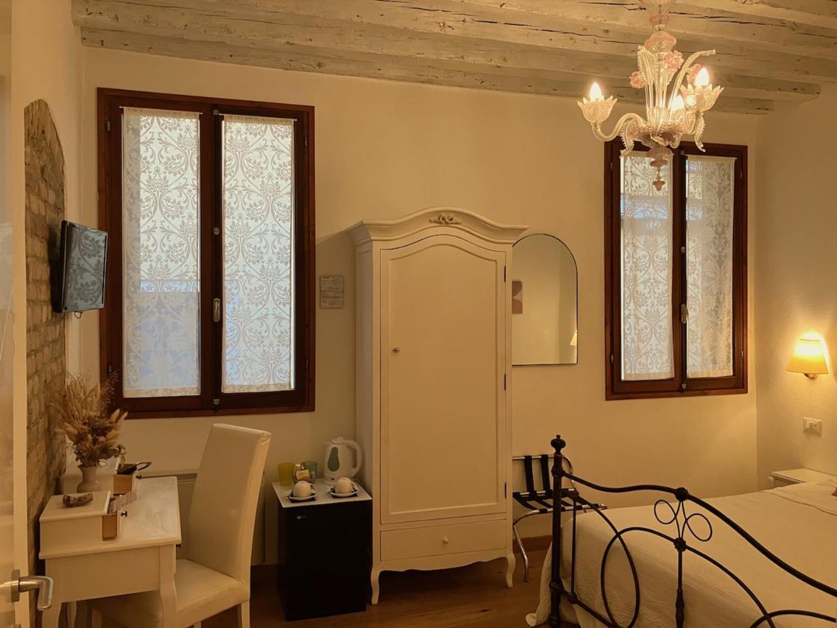 B&B Residenza Corte Antica Veneza Exterior foto